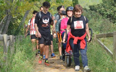 EL CENTRE OCUPACIONAL LA COSTERA PARTICIPA AL CURS D’INICIACIÓ A L’ÚS DE LA CADIRA DE MUNTANYA JÖELETTE.