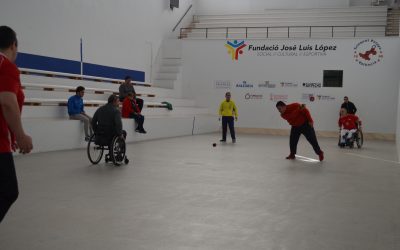 EL C.O. LA COSTERA JUGA AL TRINQUET DE PELAI DINS D’UNES JORNADES DE PILOTA INCLUSIVA.