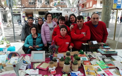 ASPROMIVISE A LA FIRA SOLIDÀRIA INTERCENTRES