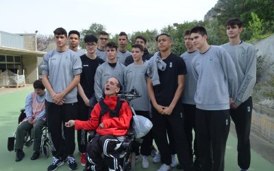 EL JOVENTUT DE BADALONA VISITA EL CENTRE OCUPACIONAL LA COSTERA DE XÀTIVA.