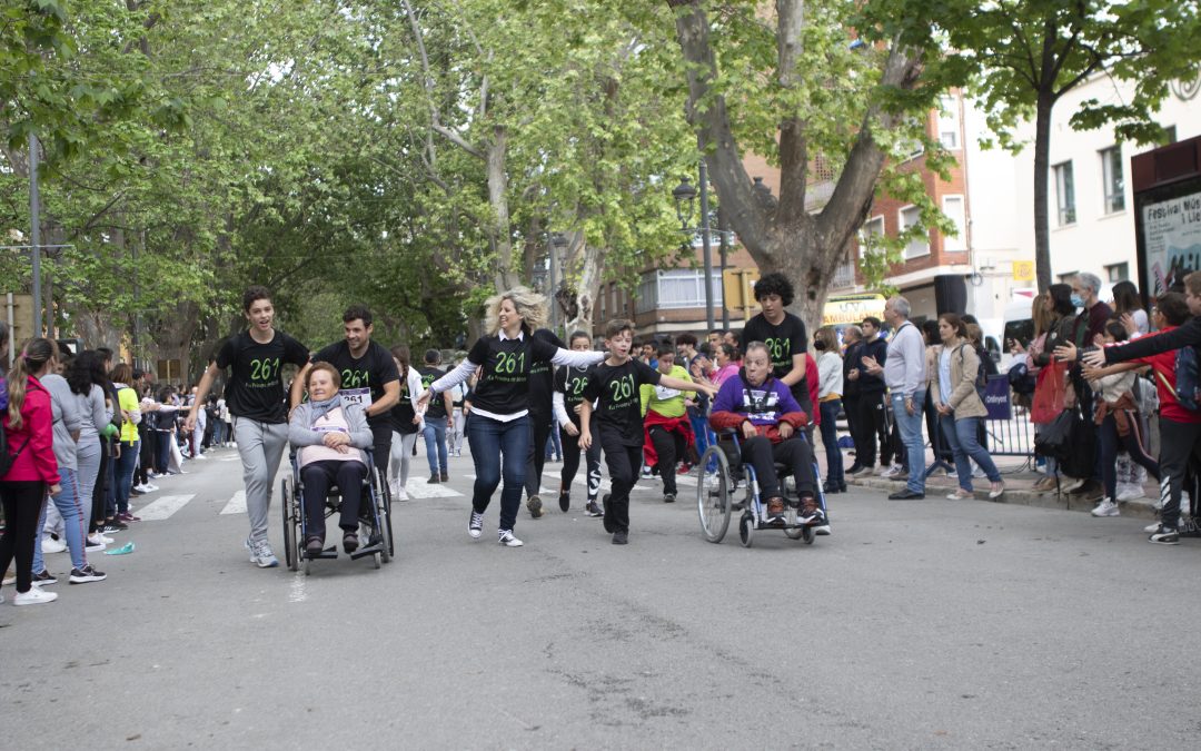 IGUAL DE DIFERENTS, EL MISSATGE EDUCATIU DE LA CARRERA POPULAR D’ASPROMIVISE.